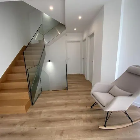 Chalet De Obra Nueva, Completamente Equipado