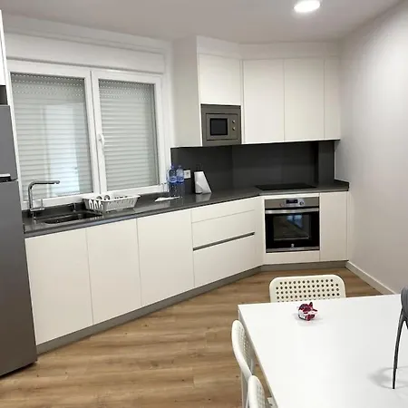 Chalet De Obra Nueva, Completamente Equipado * Aldán